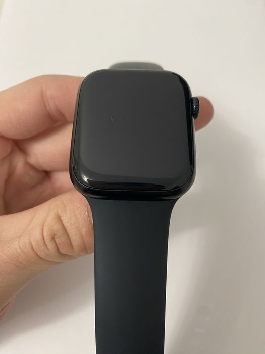 Apple watch 9         .