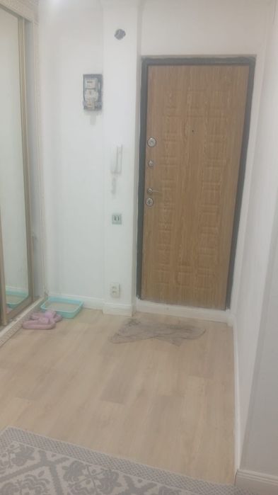 Сдам 3 х комн квартиру, район электрон