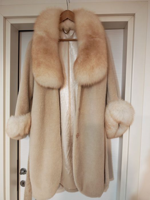 Palton dama/cașmir/blana de vulpe polara
