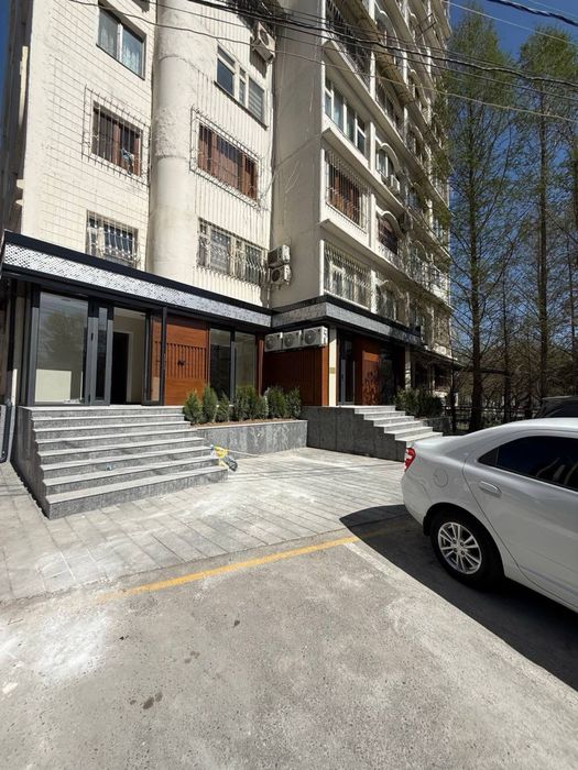 Ойбек / Шохмед центр / нежилое помещение с площадью 80кв.м срочно