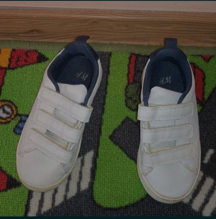 Incaltaminte marimea 25, 26, 27, 2+1 gratis