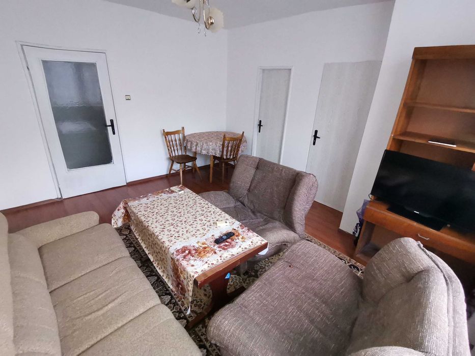 Дава се под наем Двустаен апартамент в Бургас, Братя Миладинови - 45 кв.м за 153 € - Снимка #1