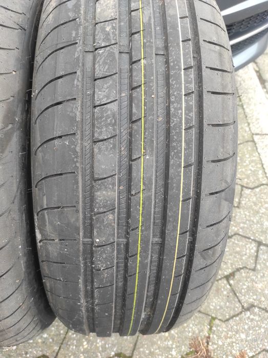 225/45/19 Goodyear 4бр