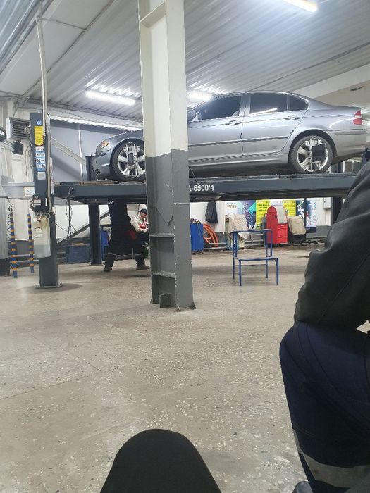 BMW E46 320i M54 седан рестайлинг 2003 год ваннус 2,2 объём