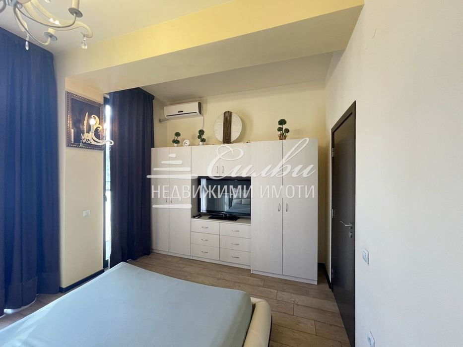 Дава се под наем Тристаен апартамент в Шумен, Томбул джамия - 80 кв.м за 459 € - Снимка #4