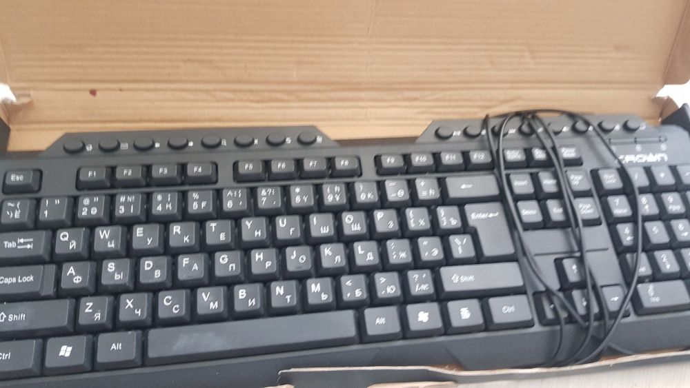 Продам новую клавиатуру