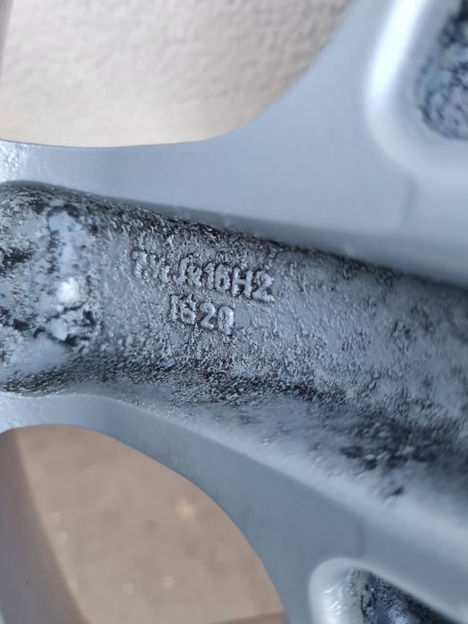 Оригинални джанти за BMW R16 5x120 ET20 7.5J