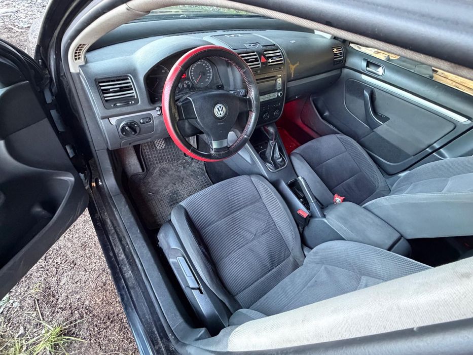 Dezmembrez Volkswagen vw Golf 5 break 1.9 BLS