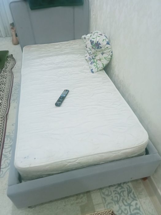 Отдам кровать даром