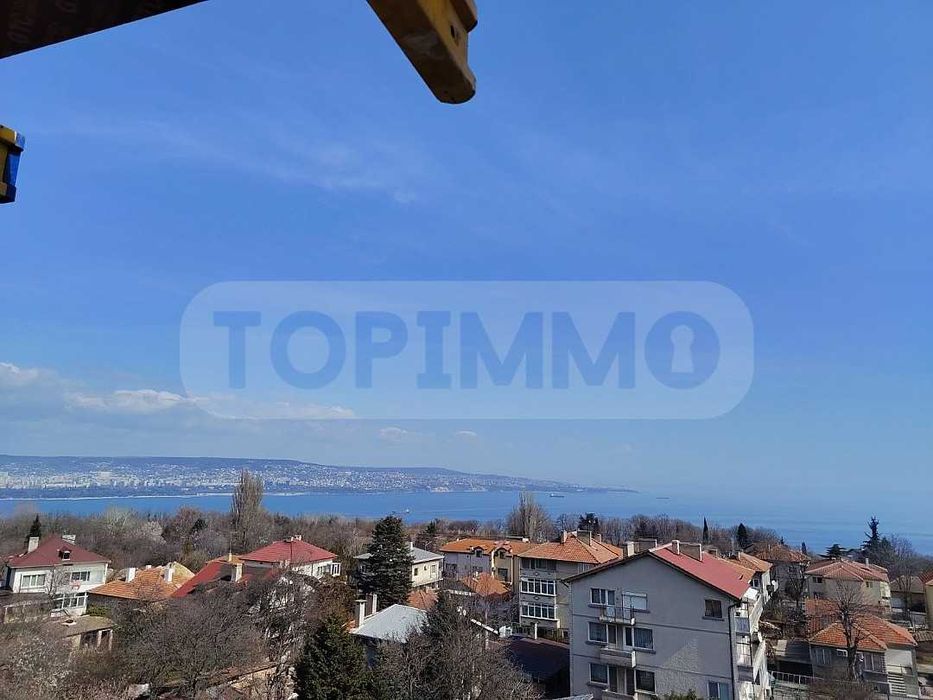 Продава се Тристаен апартамент в Варна, Галата - 101 кв.м за 931 €/кв.м - Снимка #4