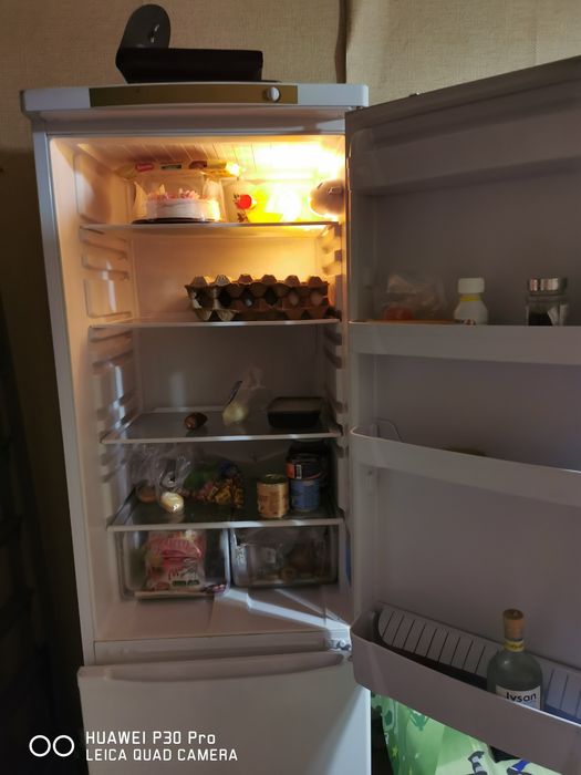 Продам холодильник Indesit