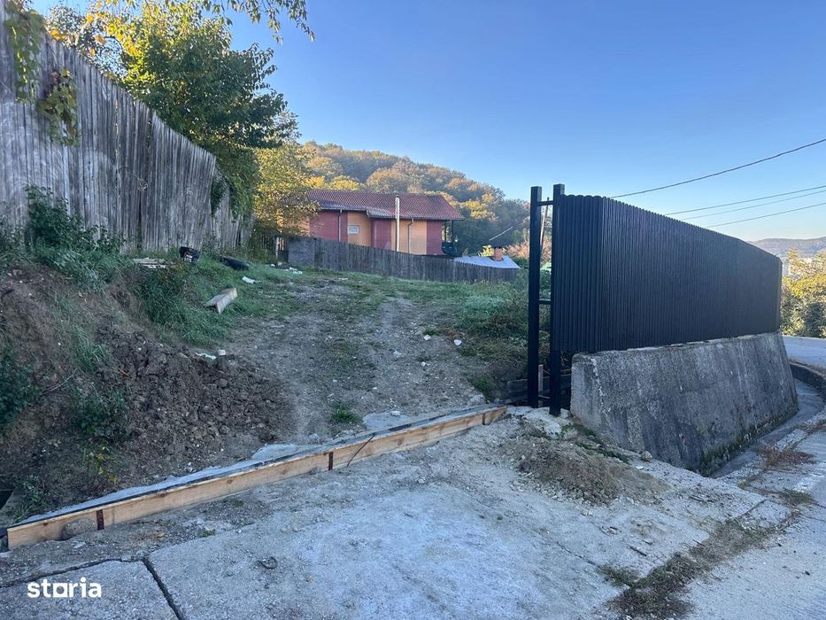 Teren 598 mp | Panorama superba asupra orasului | Toate utilitatile