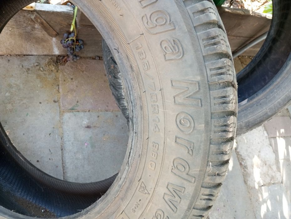 Продам шины зимние 185/70 R14