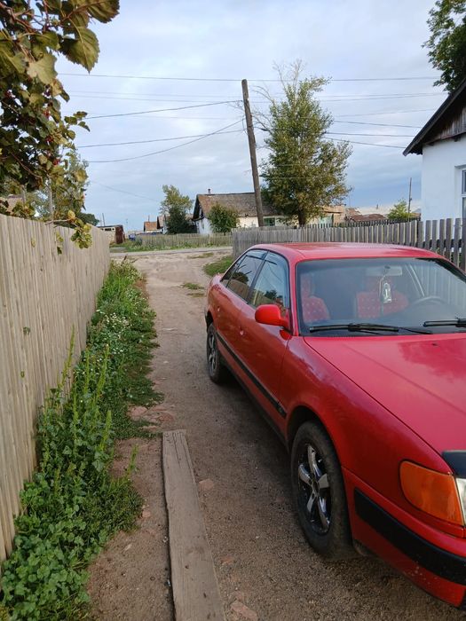 Ауди C 4 ,1993 года