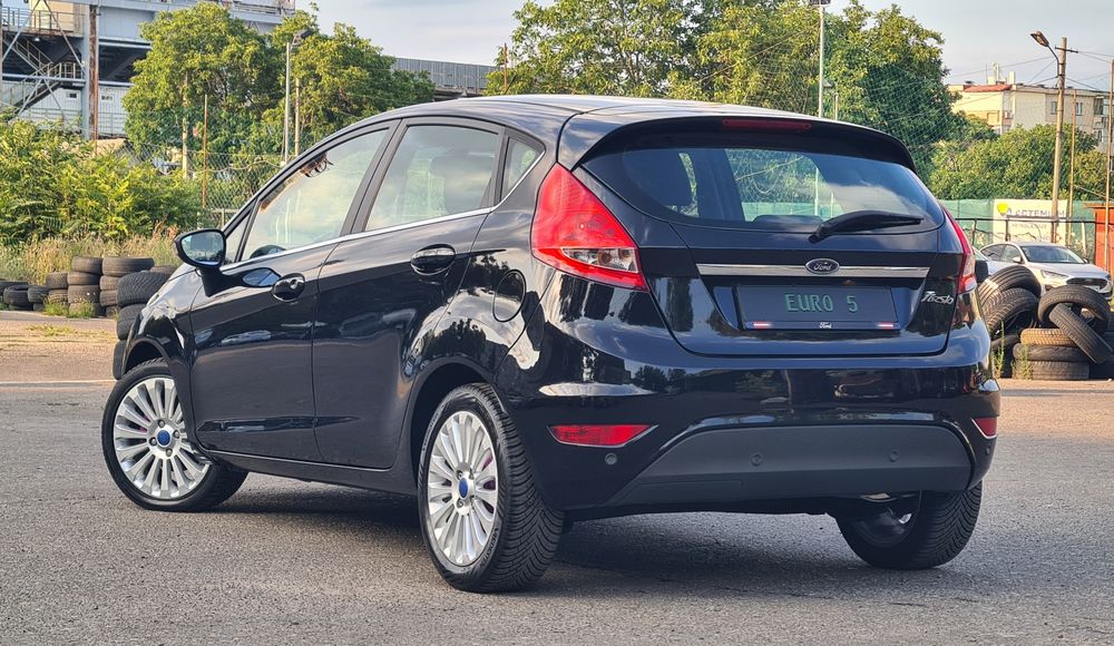 Ford Fiesta Titanium 2010 * 1.3 Benzină Clasic * Klimă * Pilot * Senzori * Xenon * Jante * Import Recent Olanda