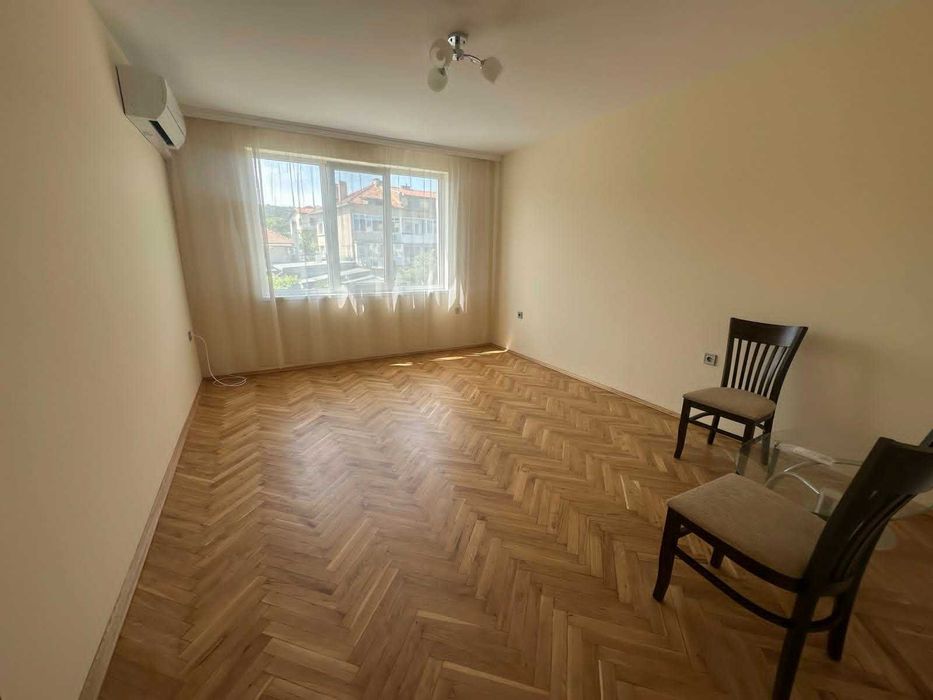 Дава се под наем Четиристаен апартамент в Варна, Виница - 110 кв.м за 648.21 € - Снимка #11