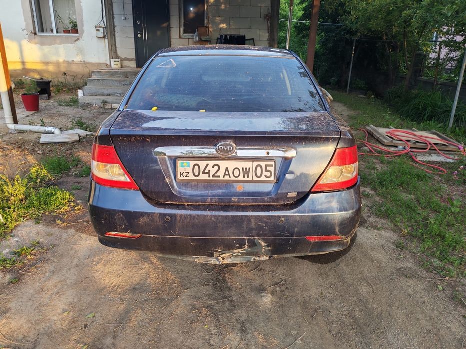 Продам машину срочно