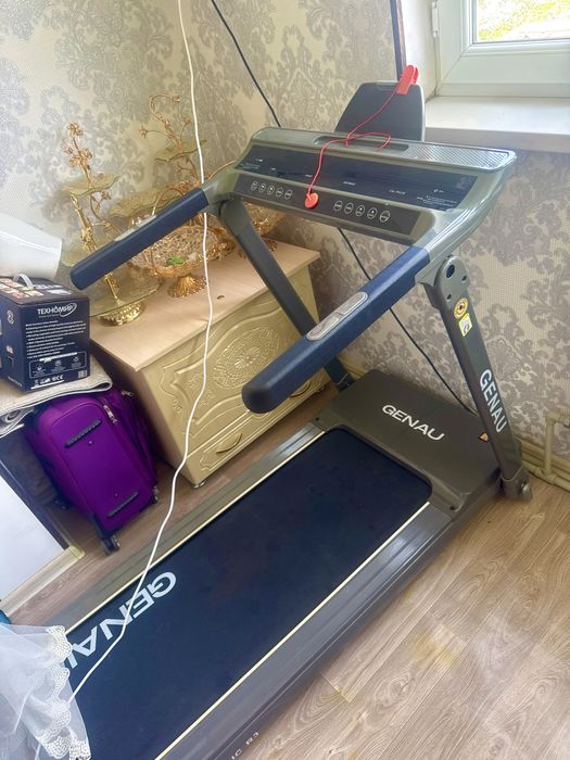 Продам беговую дорожку Genau Dynamic R3