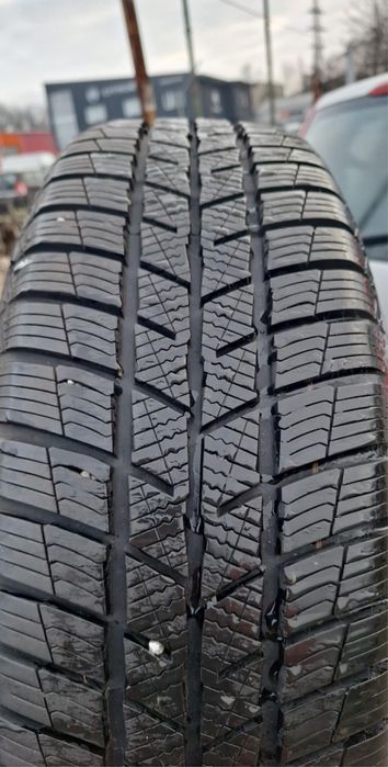 Киа и Хюндай 215 / 70 R 16