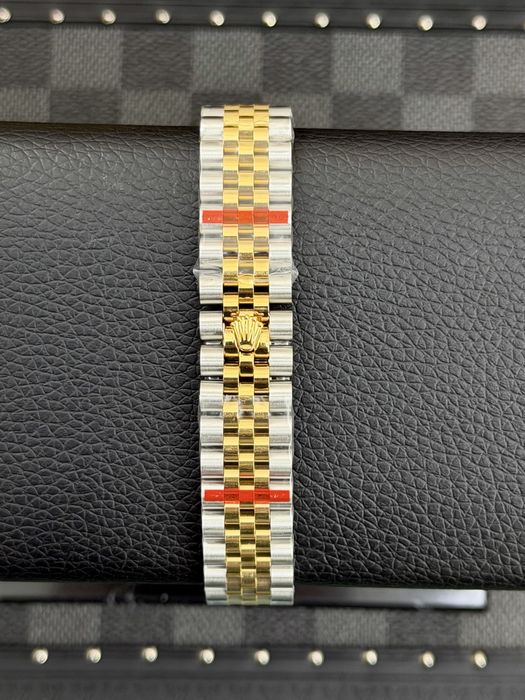 Rolex Date-Just Diamond 31 Yellow Gold