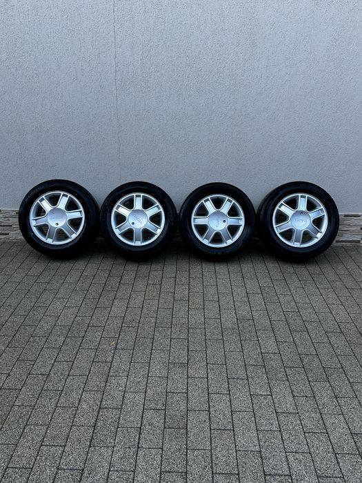 Vand 4 jante cu anvelope 450 lei