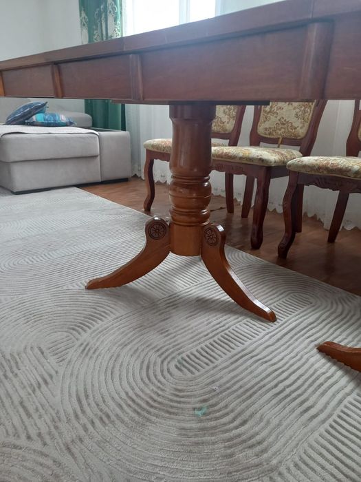 Стол дерево , 95000