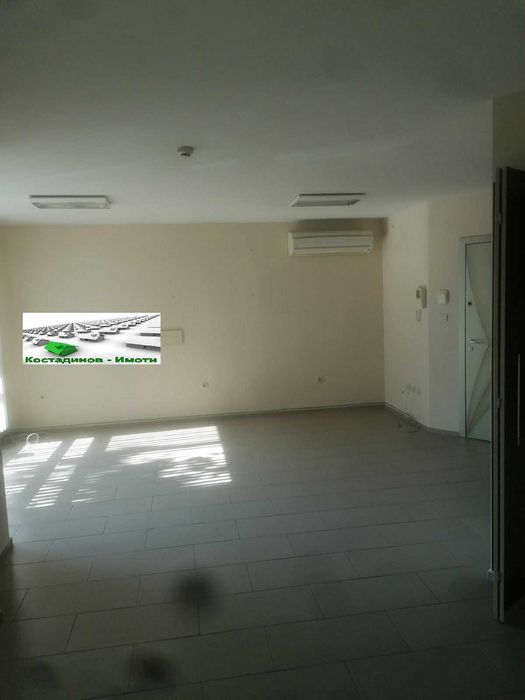 Дава се под наем Офис в Пловдив, Кючук Париж - 45 кв.м за 234.09 € - Снимка #3
