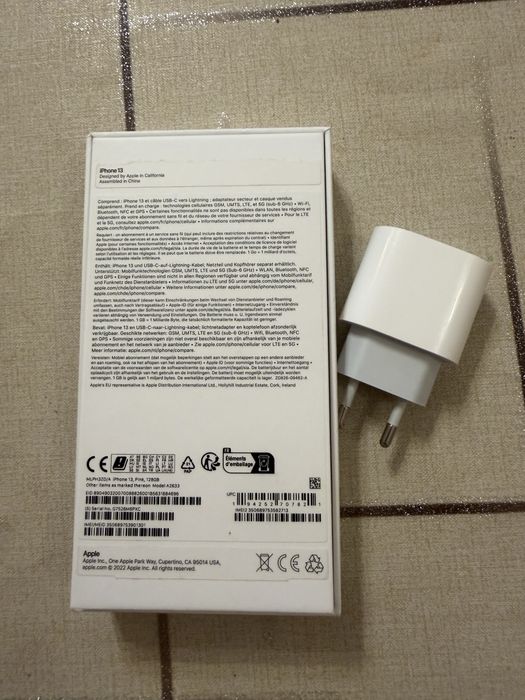 Продавам Iphone 13 128GB