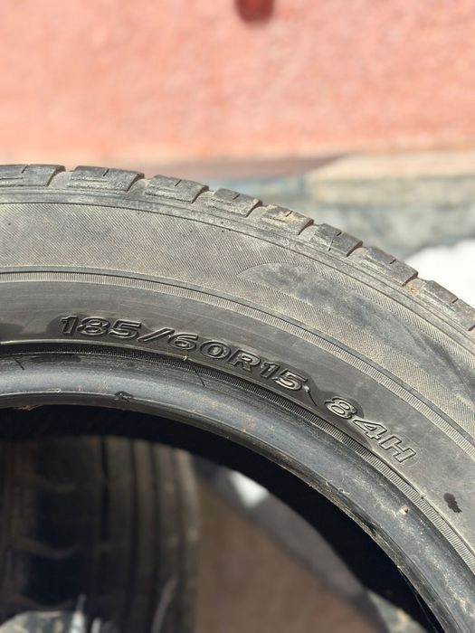 Vând anvelope de vara 185/60R15