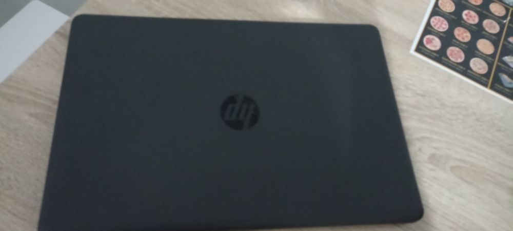 Ноутбук hp в идеальном состаяни
