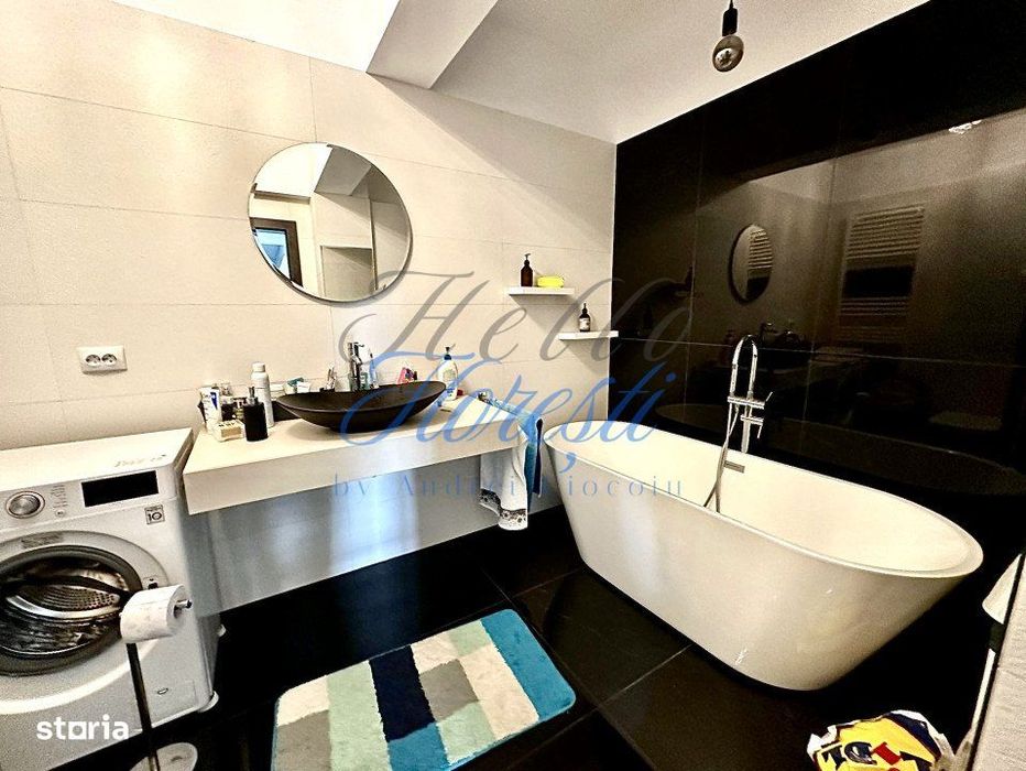 Apartament cu 3 camere 75 mp | balcon 8 mp si 5 mp | parcare | zona Vi