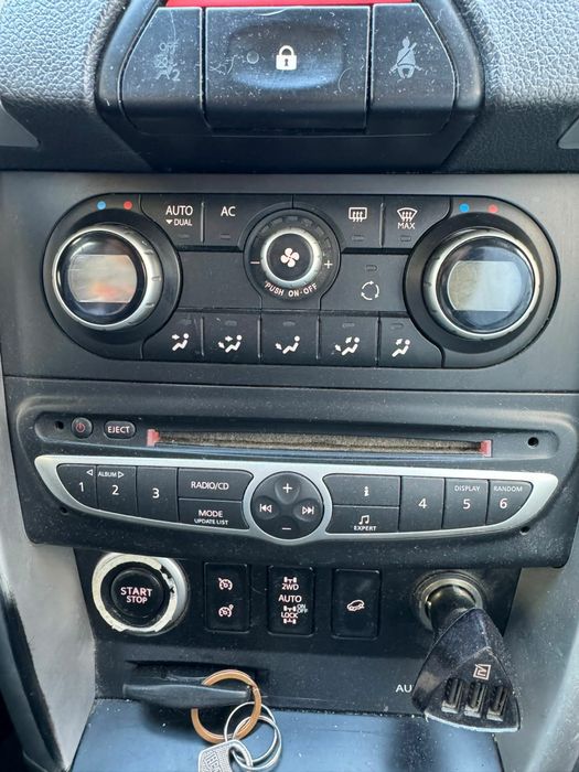 Vând Renault Koleos