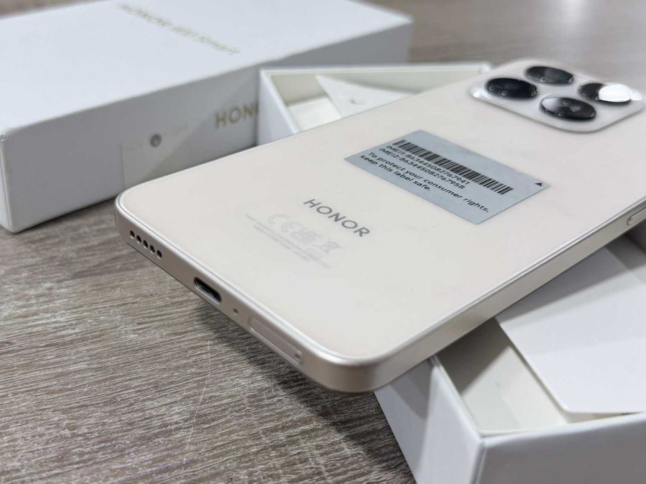 Телефон Honor 400 Smart