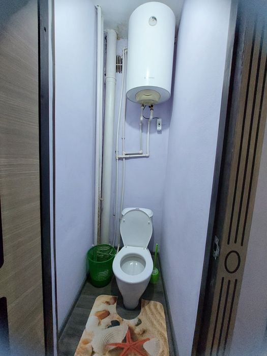 Г. Чирчик 3 мкр возле дорои