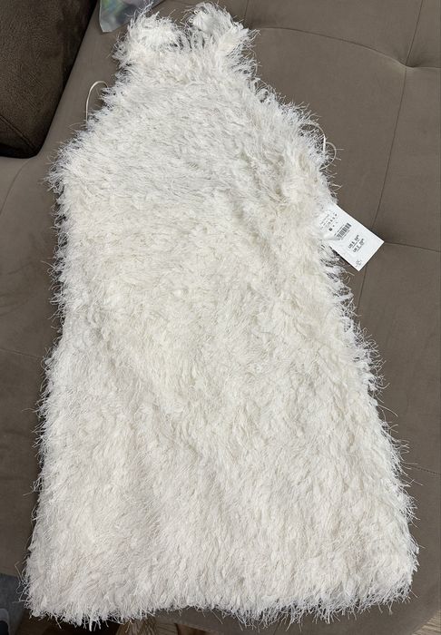 С етикет! Zara xs/s бяла рокля