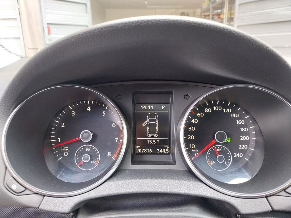 Vând Golf 6 benzina automat