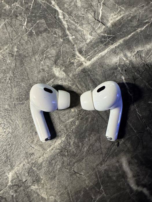 Продаю Airpods Pro