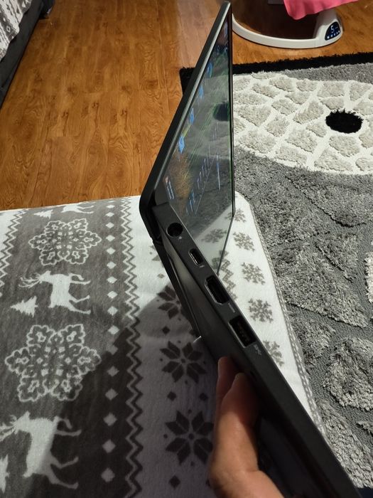 Laptop Dell 7400 i7 gen 8 16gb ram