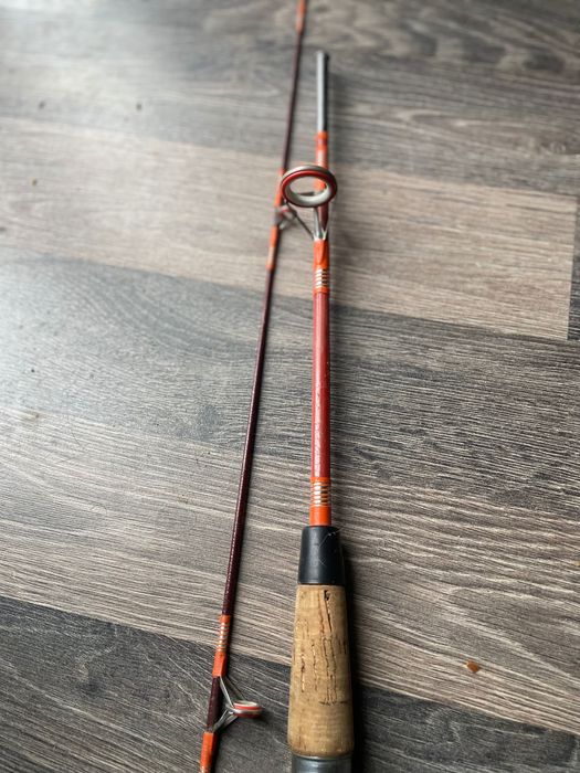 Продавам въдици различни