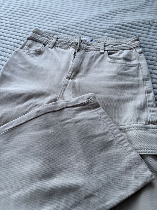 Cargo панталони Cropp