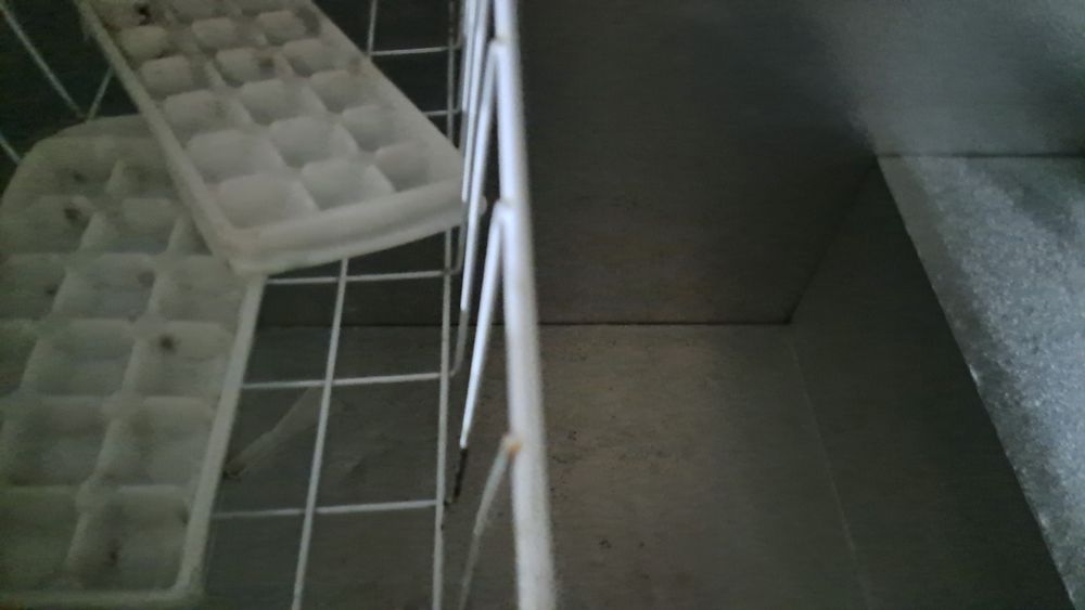 Продам морозильник