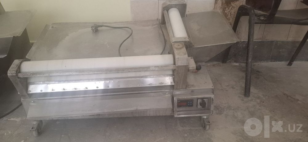 Lavash xamir yoyadigan aparat