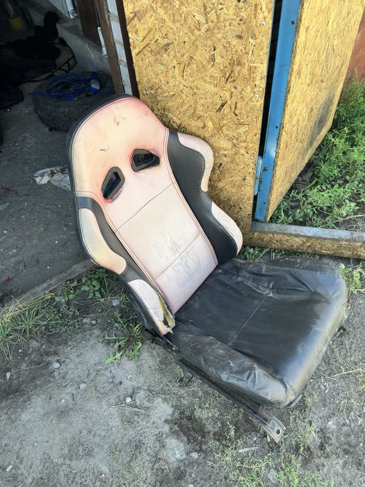 Спортивные сидения