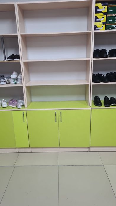 Продается шкаф зеленый