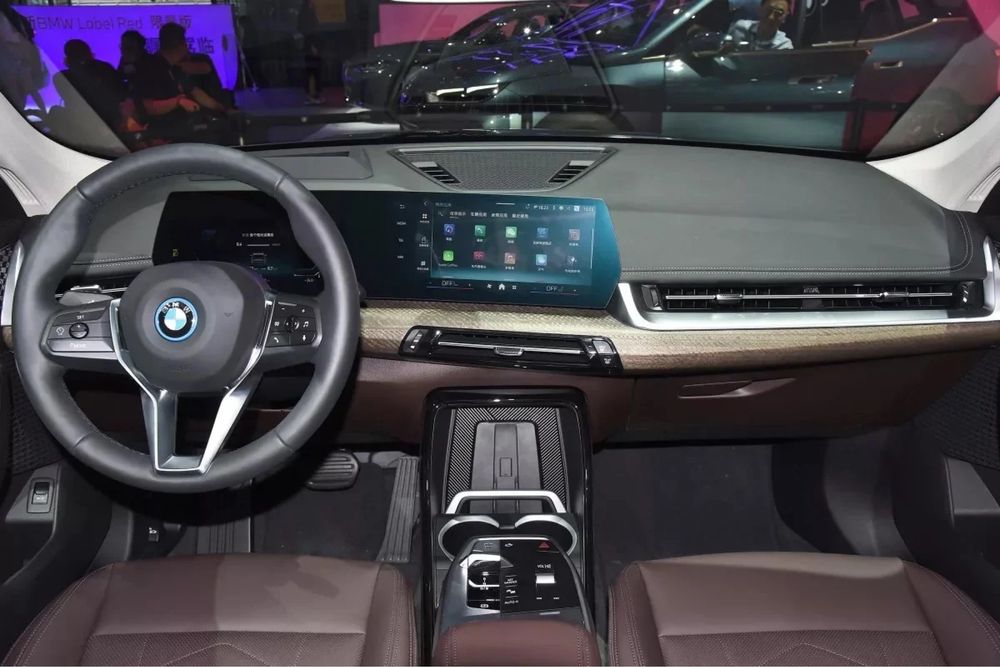 BMW ix 1 xDrive 30 под заказ от Terra Auto