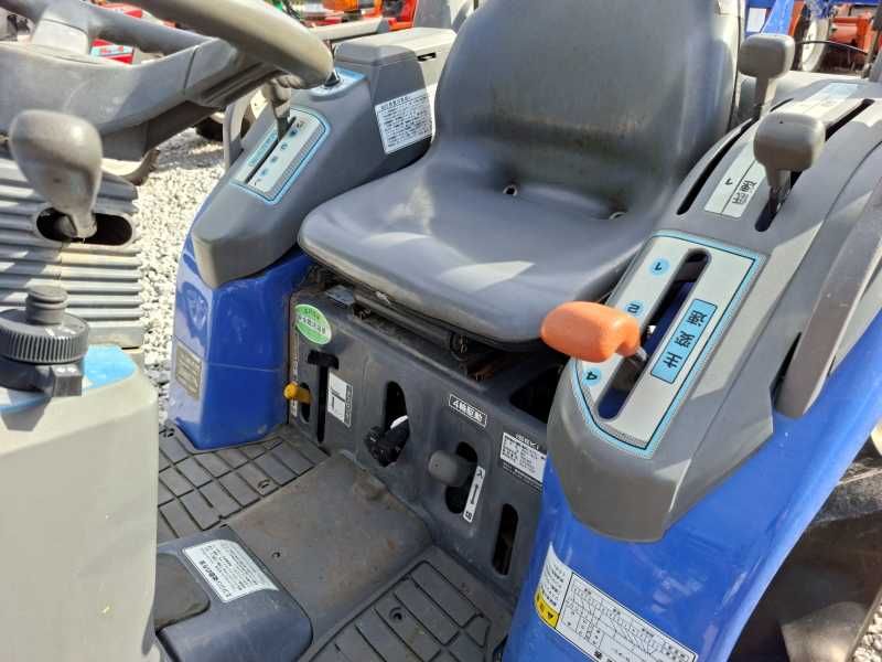 Японски трактор ISEKI TH20 20 к.с. 4WD с фреза и челен товарач - ДЖЕЙ ТРЕЙДИНГ