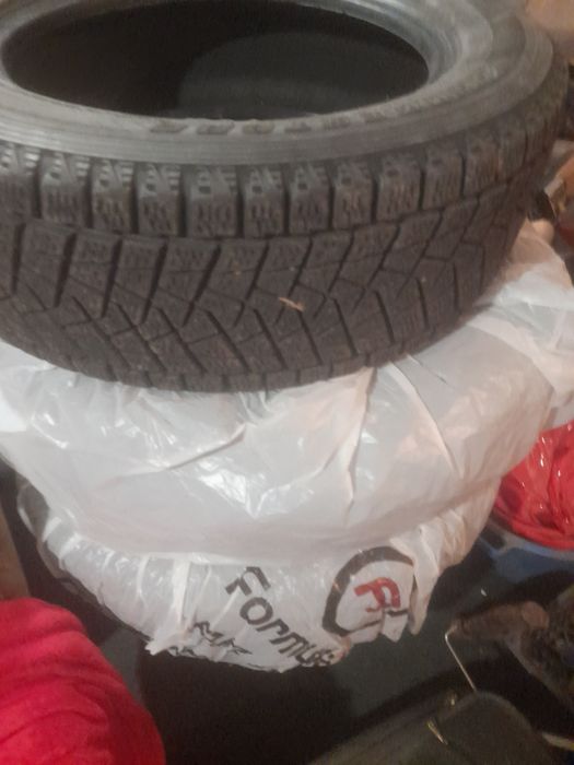 Шины 225/60/17 зимние идеалные