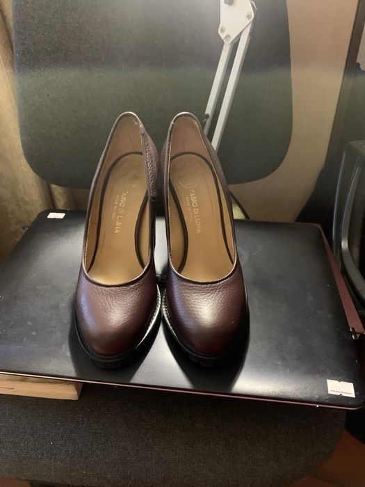 Продам туфли кожаные