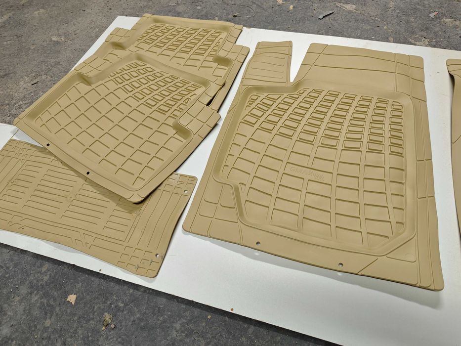 Универсални стелки бежови