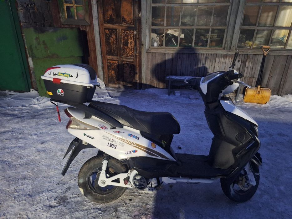 Продам м8 мопед 150куб